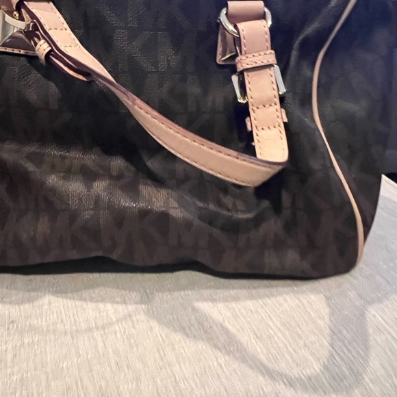 Michael Kors Bag - Picture 7 of 10